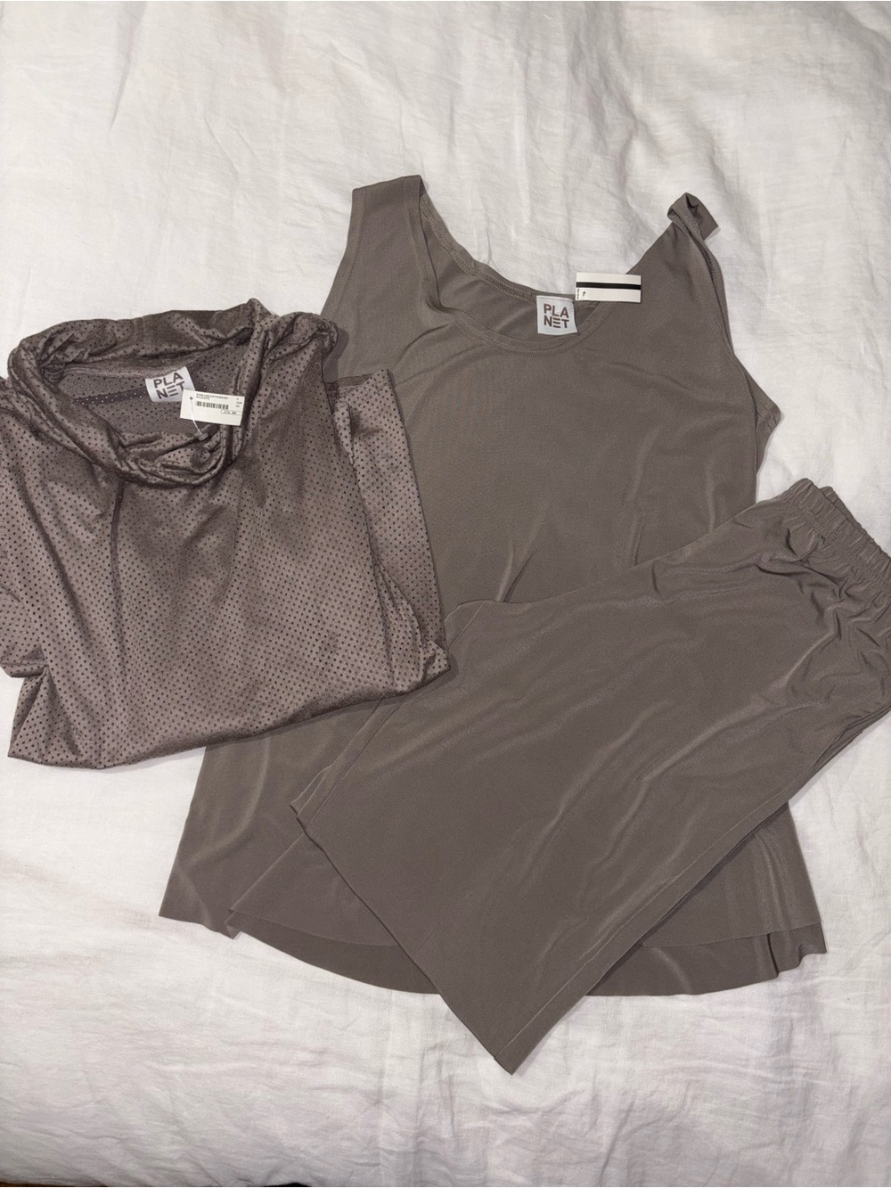 Planet Women’s Taupe Lounge Tank & Pants Set
